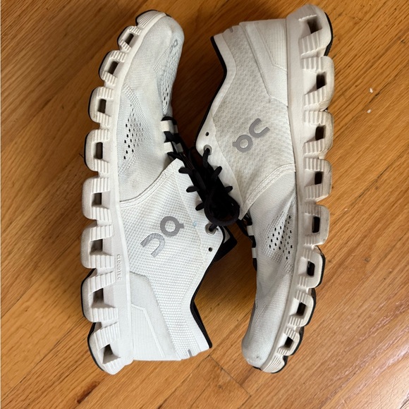 On Running White and Black Sneakers - Picture 1 of 3